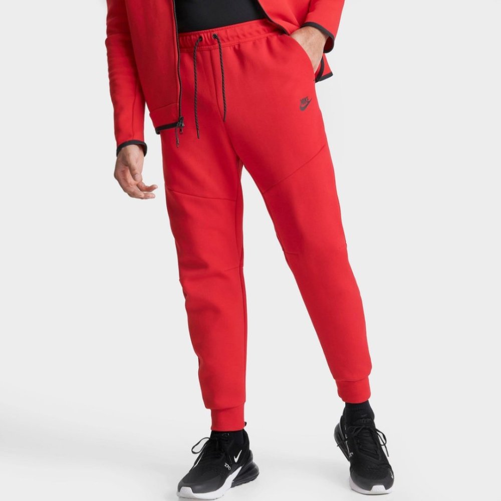 Nike Sportswear Tech Fleece Jogger Pants, University Red/Black, Size S